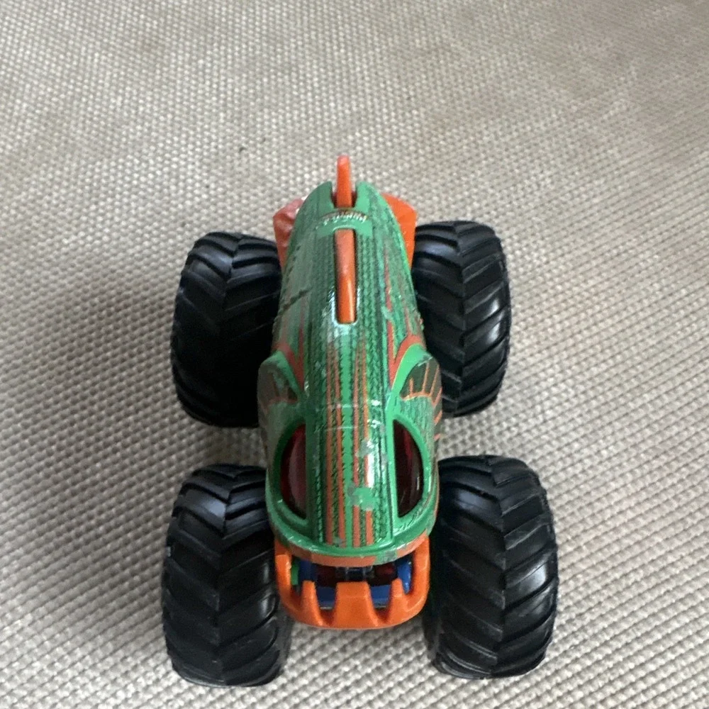Hot Wheels Monster Jam Diecast Monster Truck Green Orange Blue Black Piran-ahhh